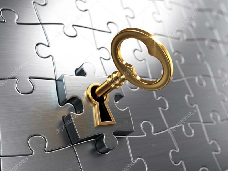 Key with puzzle: symbolizes successful keyword research e 